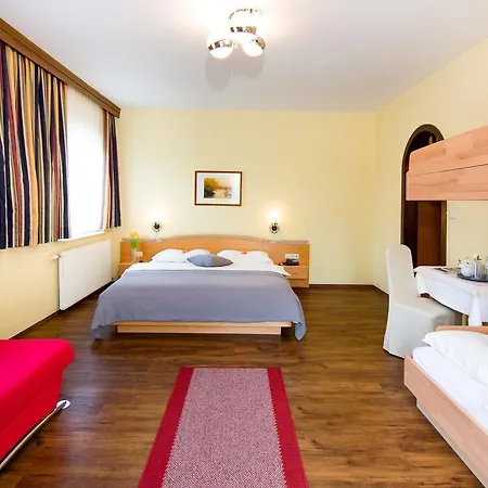 Familiengut Ertlhof Penzion 3*